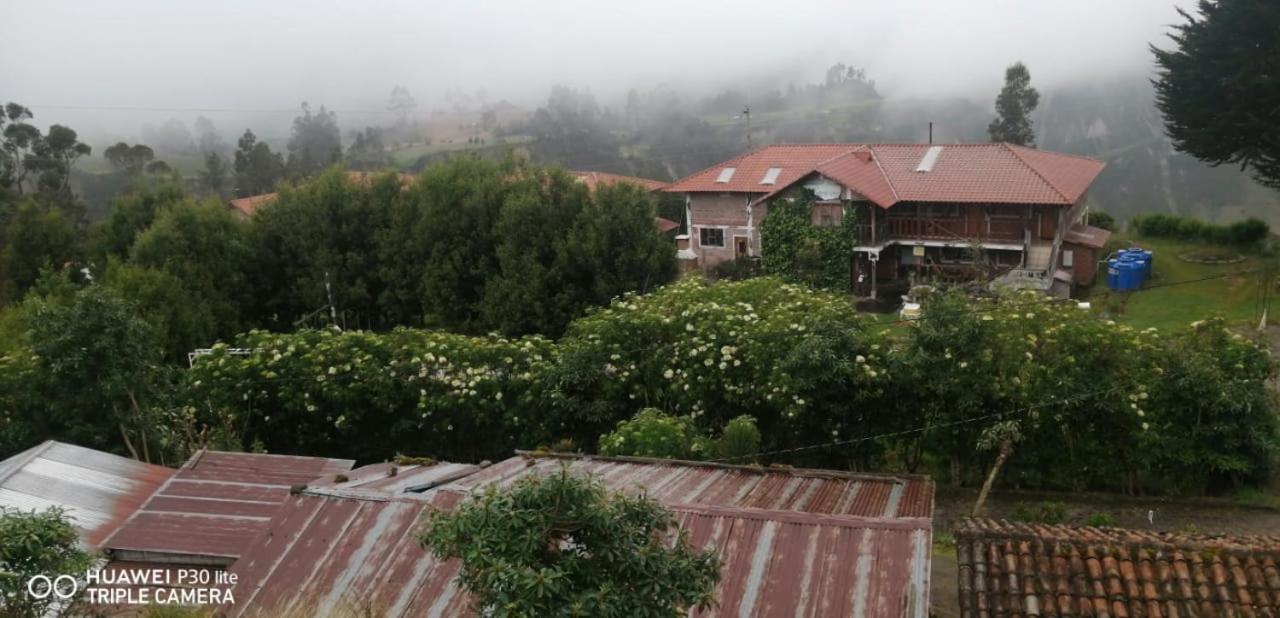 Hostal El Vaquero Chugchilan Ngoại thất bức ảnh